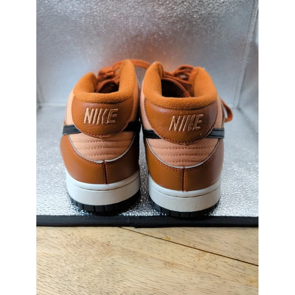 Nike dunk mid